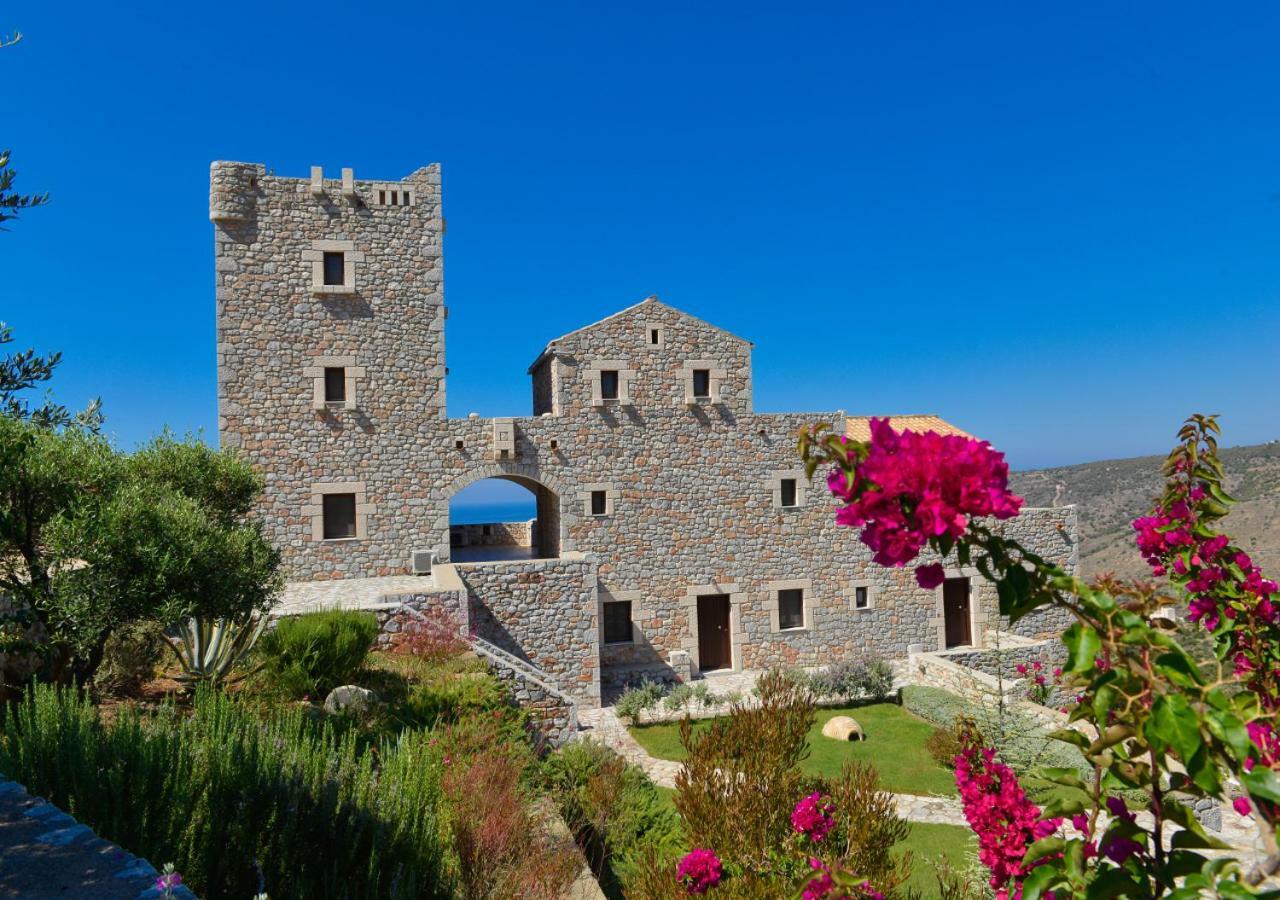 Focalion Castle Luxury Suites Pírgos Dhiroú Екстериор снимка