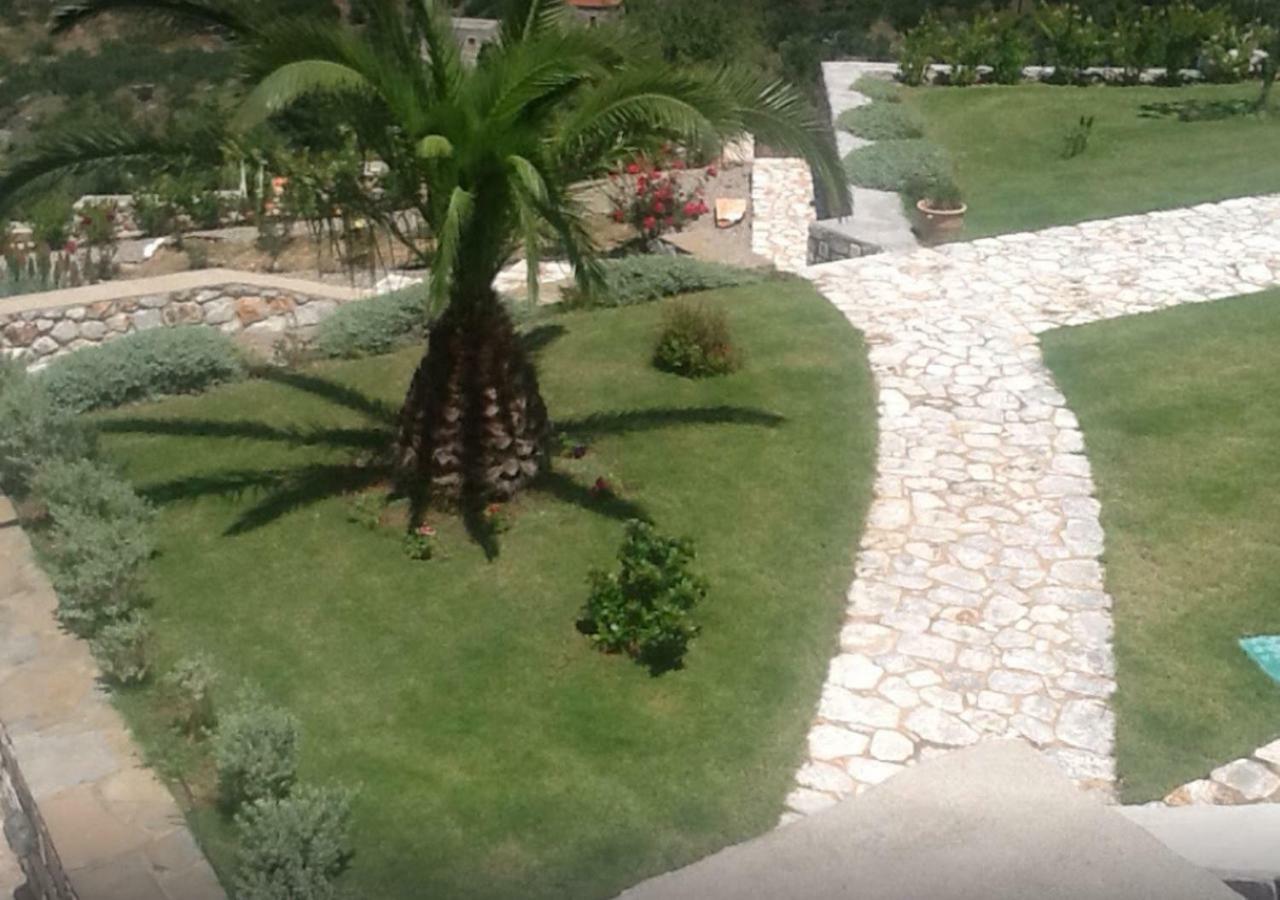 Focalion Castle Luxury Suites Pírgos Dhiroú Екстериор снимка