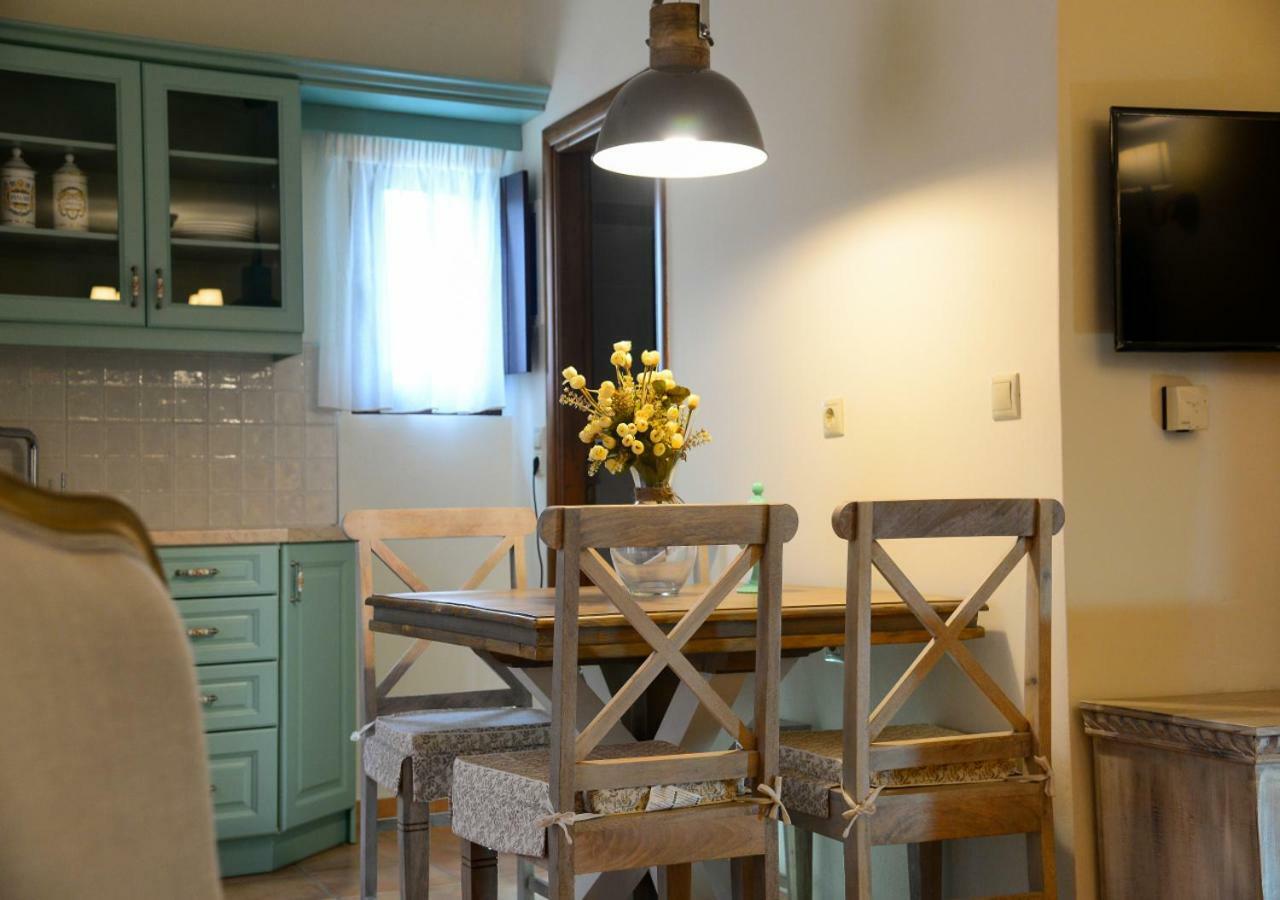 Focalion Castle Luxury Suites Pírgos Dhiroú Екстериор снимка
