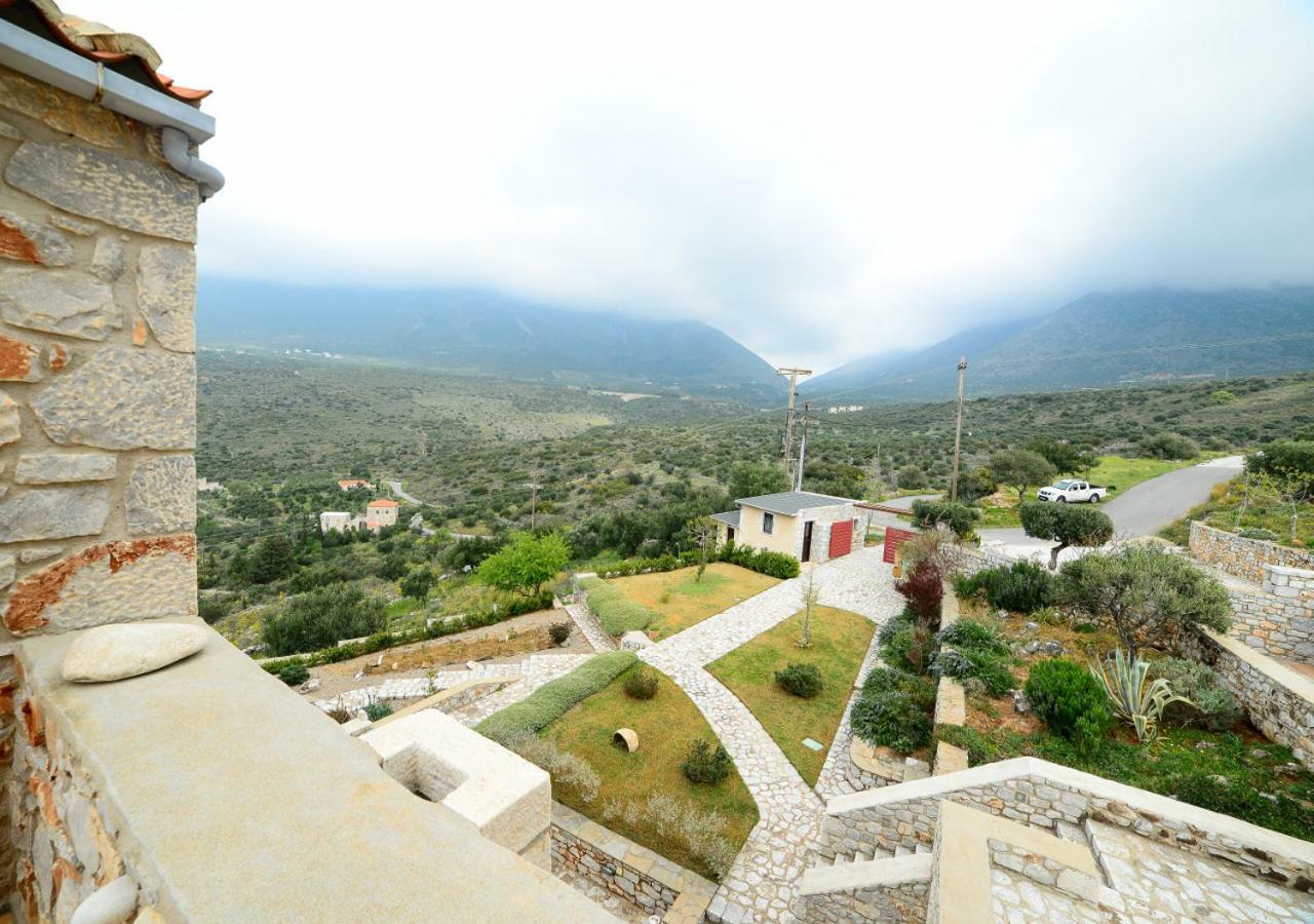 Focalion Castle Luxury Suites Pírgos Dhiroú Екстериор снимка
