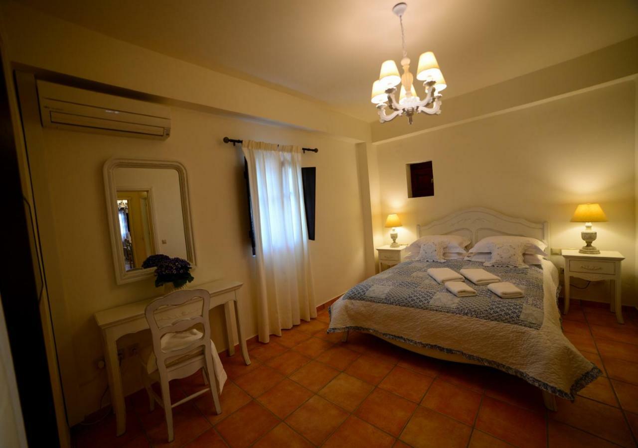 Focalion Castle Luxury Suites Pírgos Dhiroú Екстериор снимка